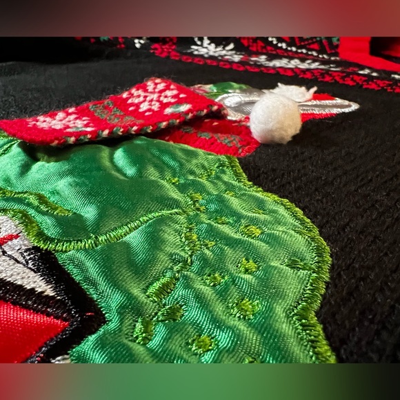 Holiday Time, Christmas Sweater, Deejay Dinosaur, Women’s Size XXL/2XL - Picture 5 of 15